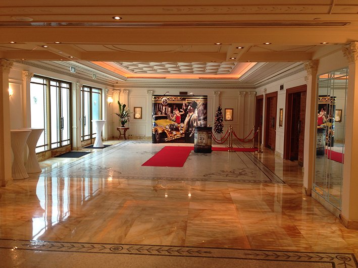 gatsby 1920s themed casino party